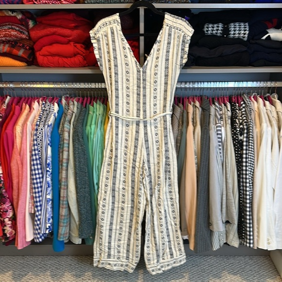 Monteau ivory/blue print v neck sleeveless tie front cropped jumpsuit size S - Picture 3 of 3